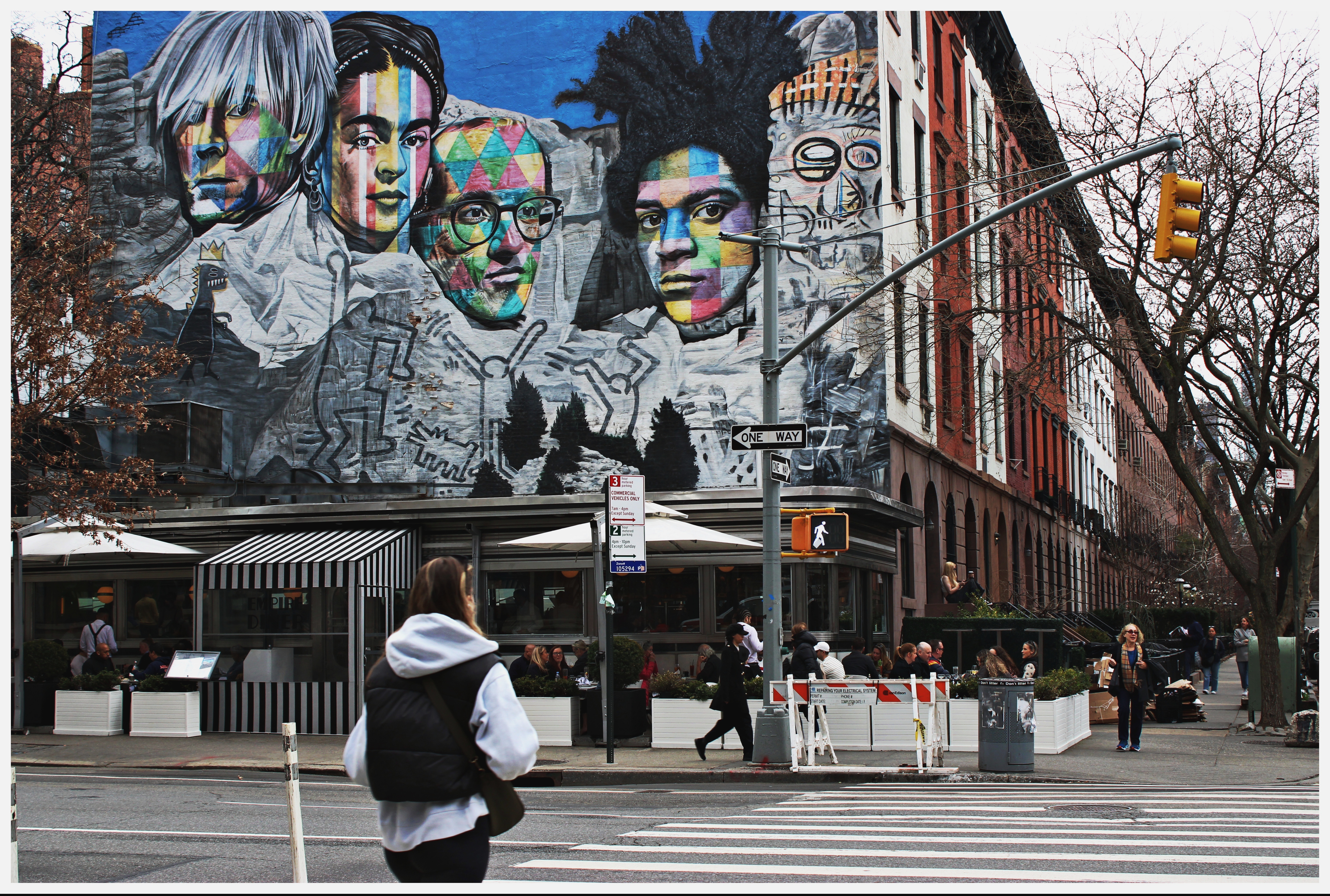 Art mural street scene